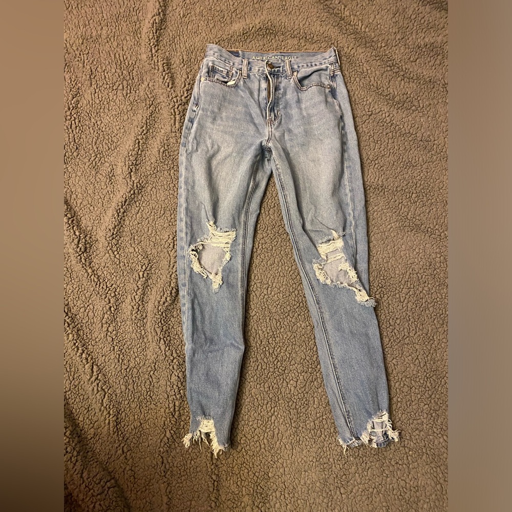 American Eagle Outfitters Light Blue Distressed Skinny Jeans